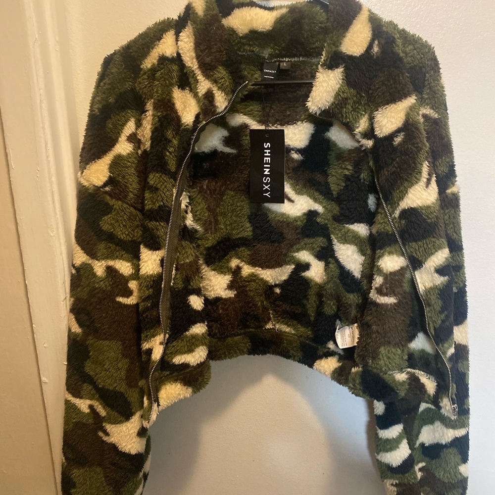 NWT. SHEIN Camo Teddy Jacket Size L